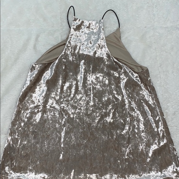 Top - Picture 2 of 2